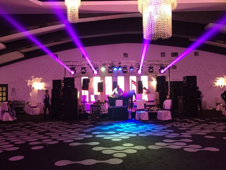 Schela de lumini pentru nunta - iata ce trebuie sa stii